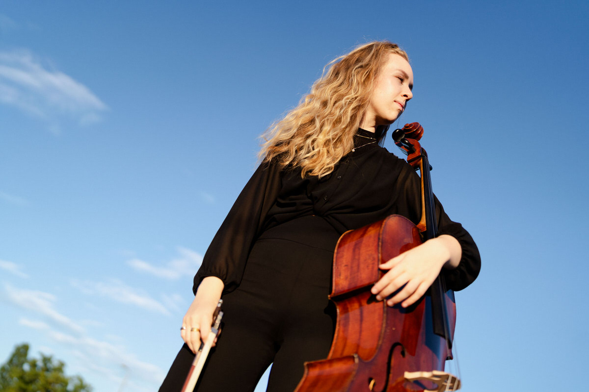 Musikerportrait der Cellistin Hannah von Glasow